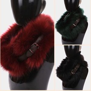 Restocked🎁‼️Faux Fur Buckle Detail Scarf Boutique Burgundy,Black or Dark Green